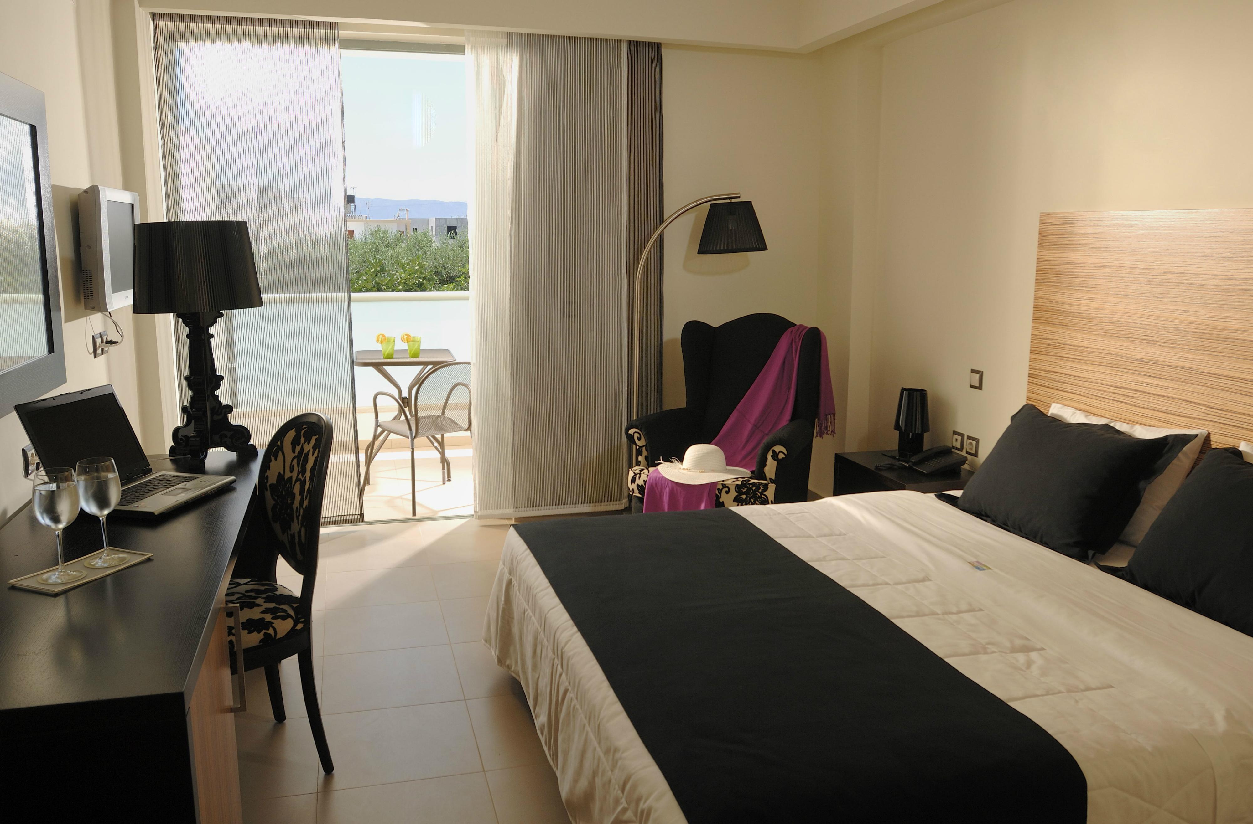 Angela Suites Boutique Hotel Sissi  Ruang foto