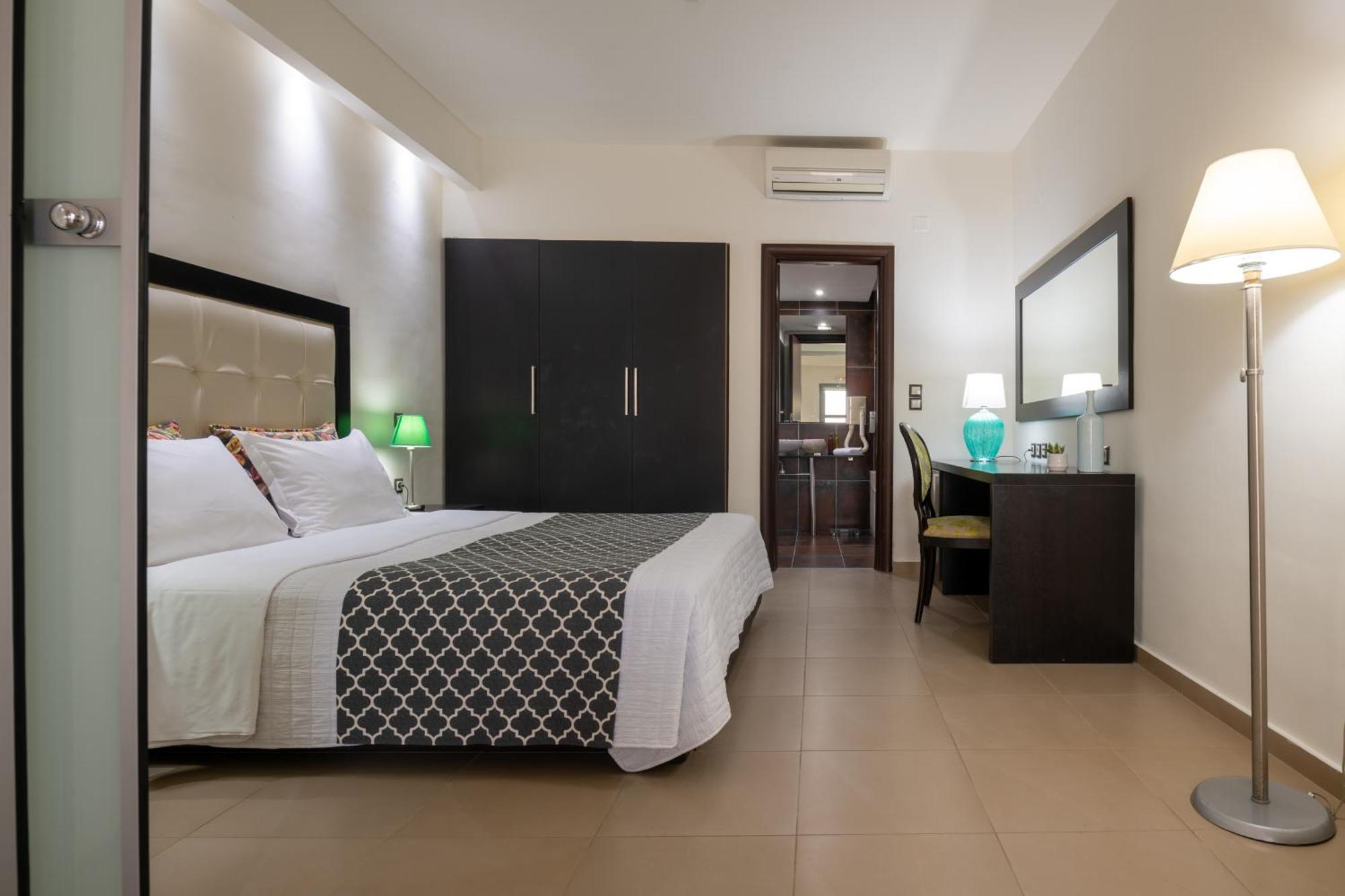 Angela Suites Boutique Hotel Sissi  Bagian luar foto
